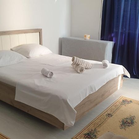 Apartman Sava Ni Dış mekan fotoğraf