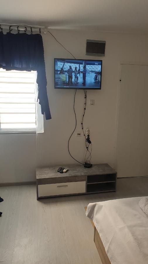 Apartman Sava Ni Dış mekan fotoğraf