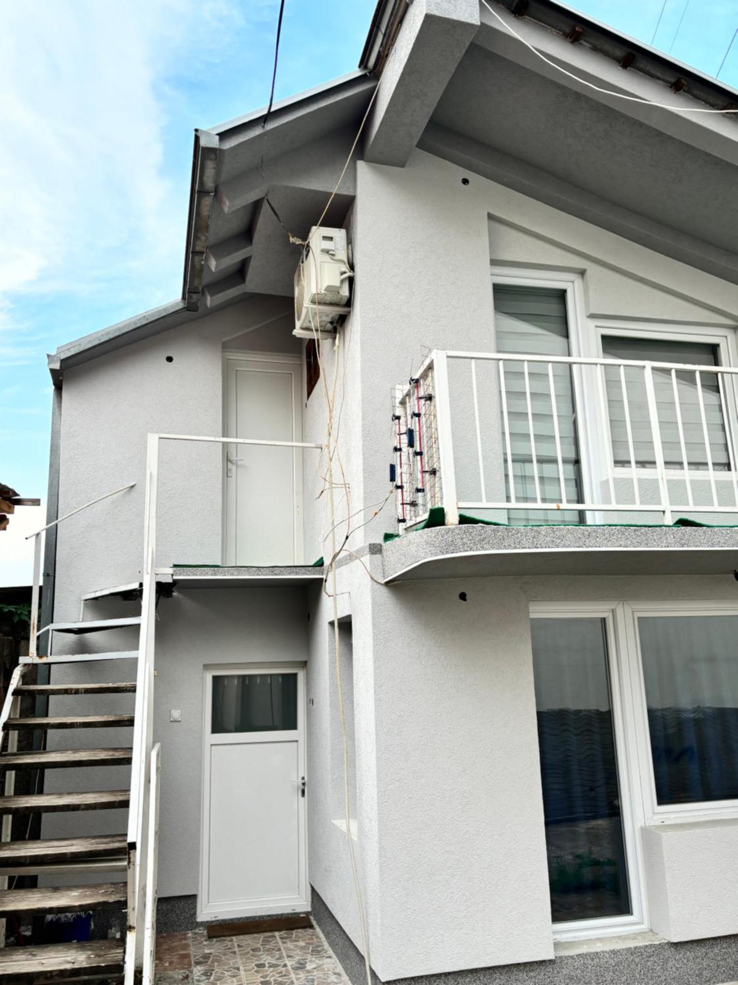 Apartman Sava Ni Dış mekan fotoğraf