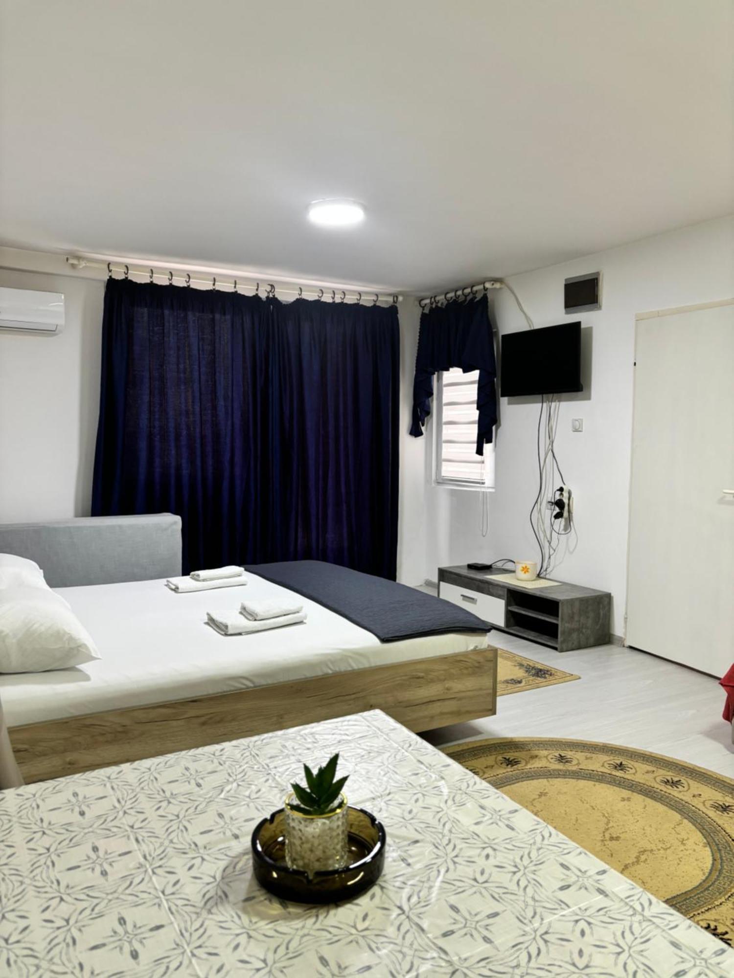 Apartman Sava Ni Dış mekan fotoğraf