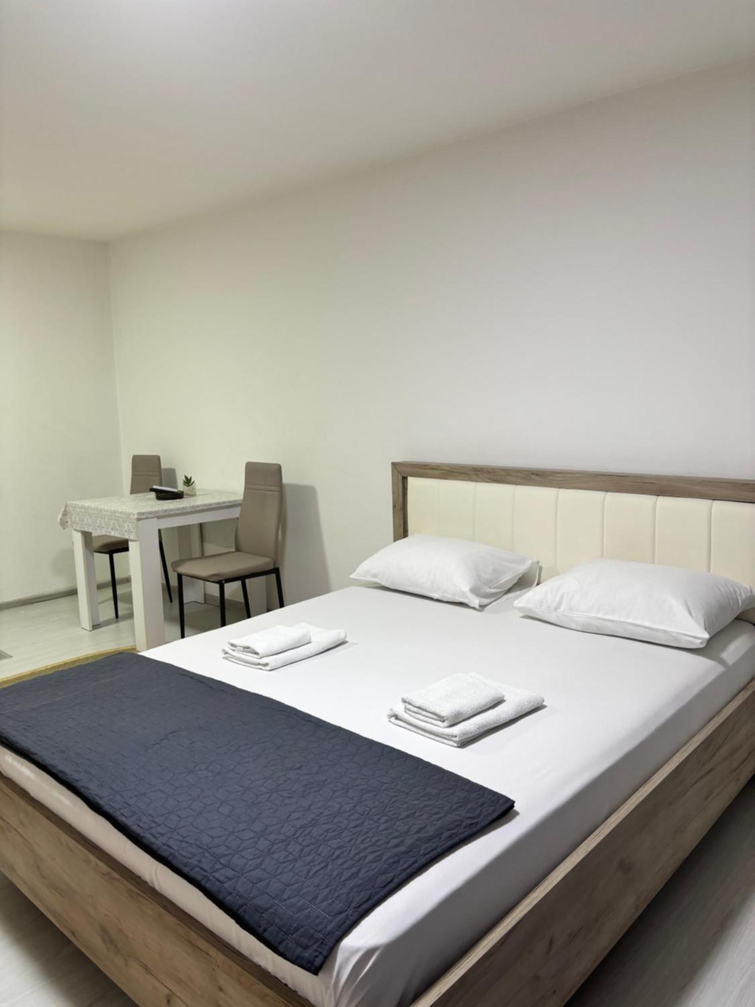 Apartman Sava Ni Dış mekan fotoğraf