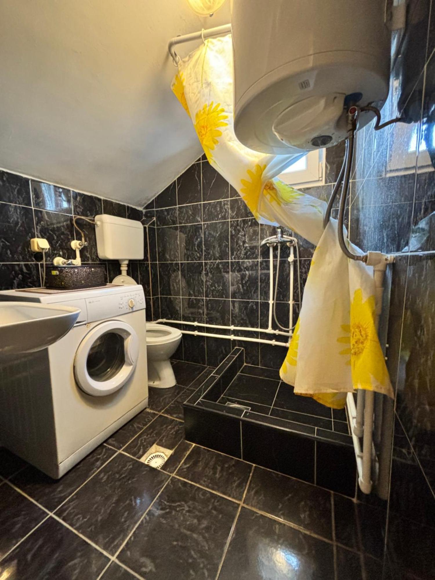 Apartman Sava Ni Dış mekan fotoğraf