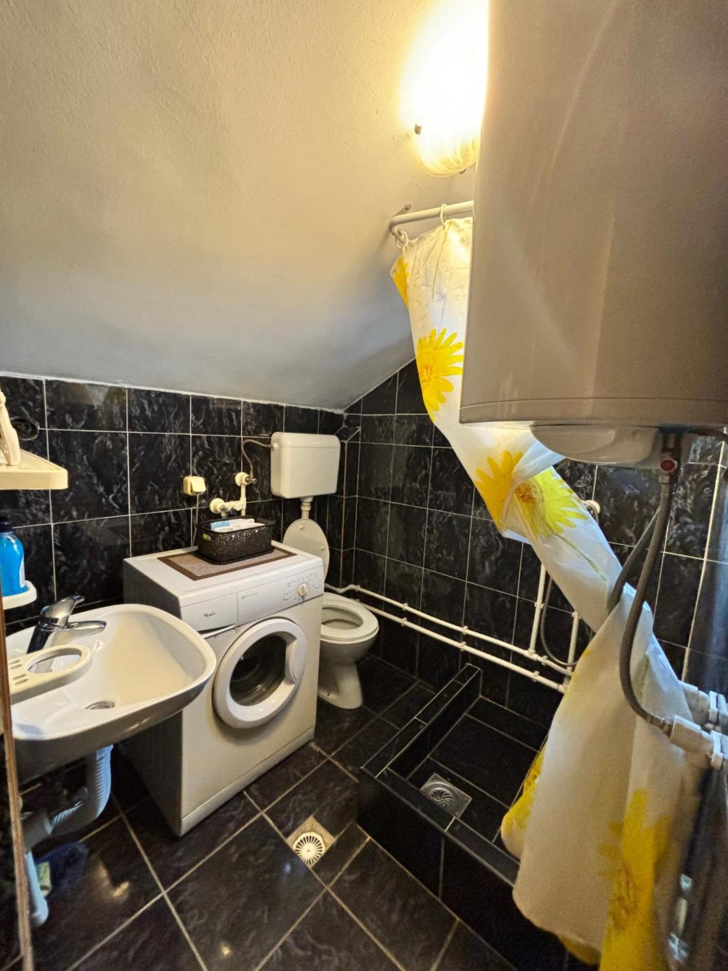 Apartman Sava Ni Dış mekan fotoğraf